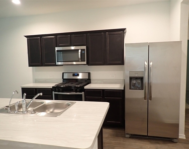 14962 Cypress Hollow Drivee - Photo Thumbnail 5