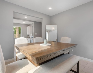 4625 Mallow Street - Photo Thumbnail 5