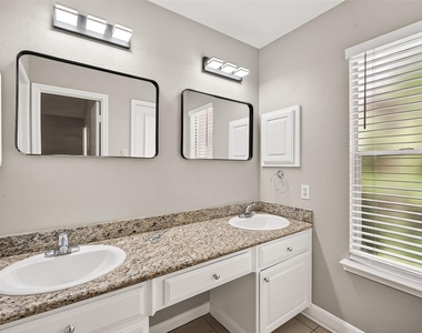 12403 Meadow Ridge Dr - Photo Thumbnail 26
