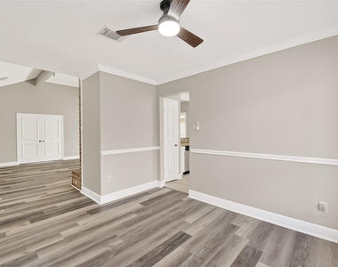 12403 Meadow Ridge Dr - Photo Thumbnail 12