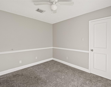 12403 Meadow Ridge Dr - Photo Thumbnail 31