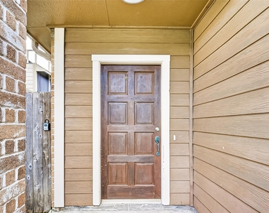 12403 Meadow Ridge Dr - Photo Thumbnail 4