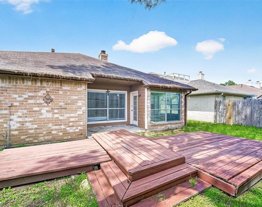 12403 Meadow Ridge Dr - Photo Thumbnail 43