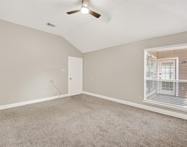 12403 Meadow Ridge Dr - Photo Thumbnail 23
