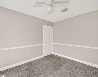 12403 Meadow Ridge Dr - Photo Thumbnail 30