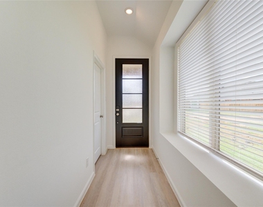 27006 Coco Flower Ln - Photo Thumbnail 4