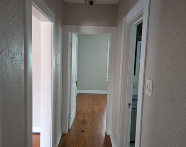 5208 Bernardo De Galvez - Photo Thumbnail 8