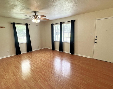 560 Beverly Drive - Photo Thumbnail 20