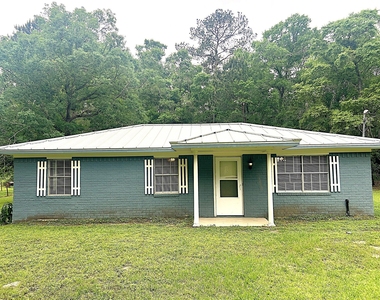560 Beverly Drive - Photo Thumbnail 1