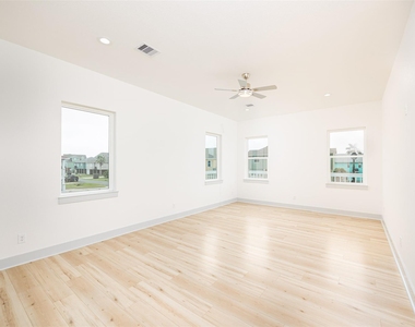 3261 Pirates Cove - Photo Thumbnail 6