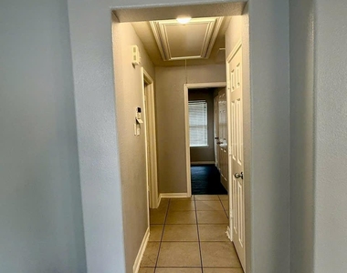 9214 Purston Court - Photo Thumbnail 13