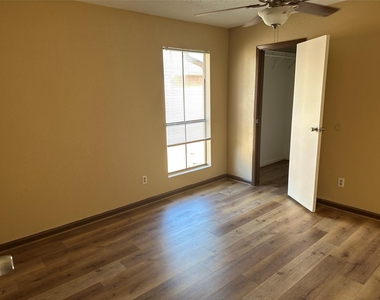 10100 S Gessner Road - Photo Thumbnail 7