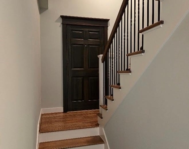 4109 Allen Street - Photo Thumbnail 2