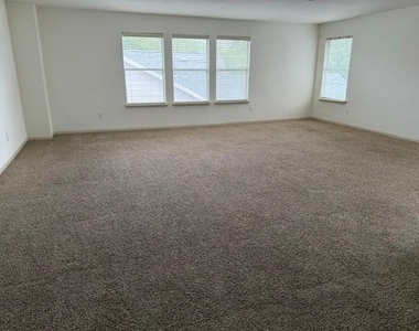 3615 John Hancock Lane - Photo Thumbnail 7