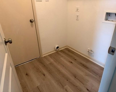 3615 John Hancock Lane - Photo Thumbnail 8