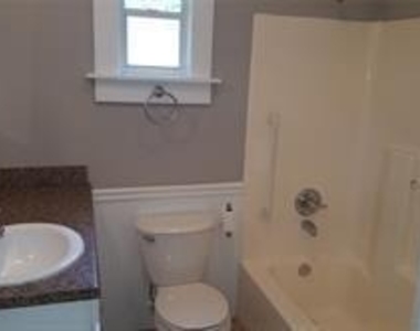 1813 Gentry Street - Photo Thumbnail 12