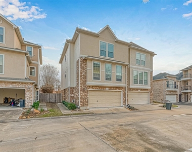 7816 Stoneyway Drive - Photo Thumbnail 1