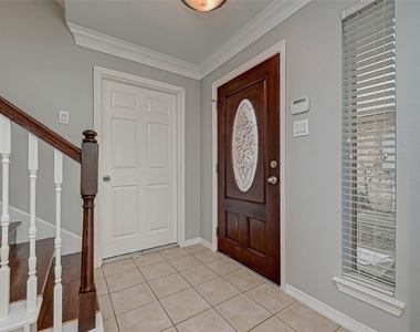 7816 Stoneyway Drive - Photo Thumbnail 5