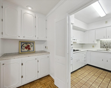 2600 Bellefontaine Street - Photo Thumbnail 6