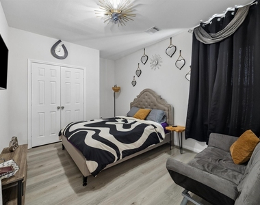 8308 James Franklin Street - Photo Thumbnail 11