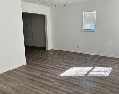 978 Ringold Street - Photo Thumbnail 2