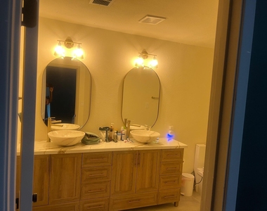16818 Rockbend - Photo Thumbnail 12