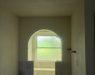 16818 Rockbend - Photo Thumbnail 11