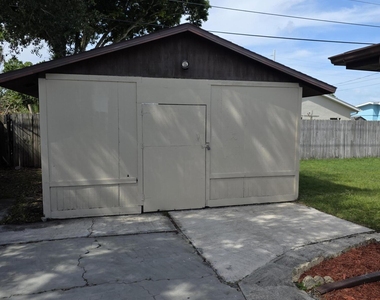 2910 Zephyr Lane - Photo Thumbnail 14