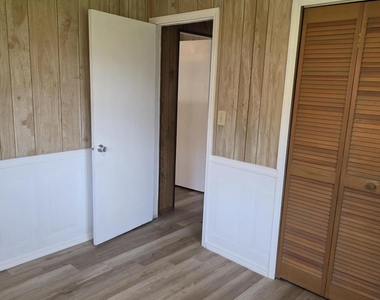 2910 Zephyr Lane - Photo Thumbnail 6