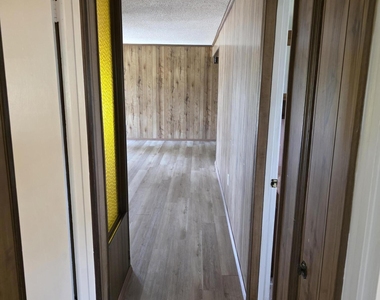2910 Zephyr Lane - Photo Thumbnail 7