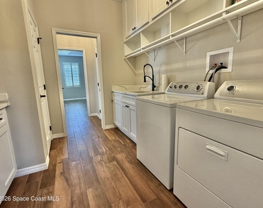 1453 Santa Anna Street Se - Photo Thumbnail 14
