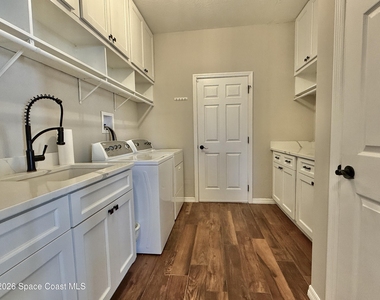 1453 Santa Anna Street Se - Photo Thumbnail 13