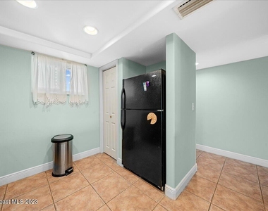 1321 S Miramar Avenue - Photo Thumbnail 11