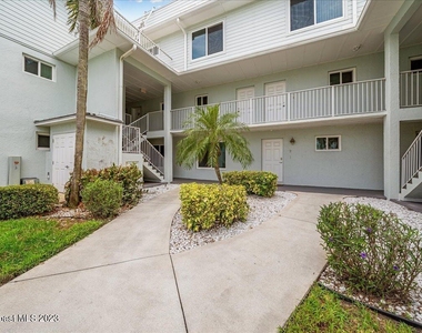1321 S Miramar Avenue - Photo Thumbnail 3