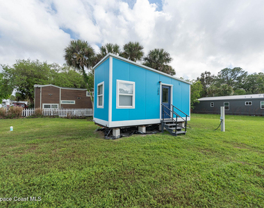 208 Teal Drive - Photo Thumbnail 1