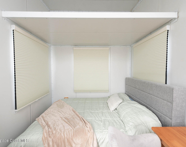 208 Teal Drive - Photo Thumbnail 13