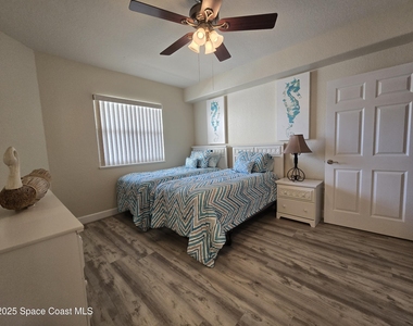 806 Mystic Drive - Photo Thumbnail 5