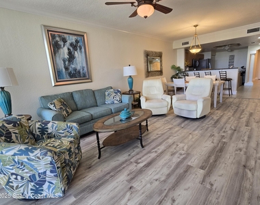 806 Mystic Drive - Photo Thumbnail 11