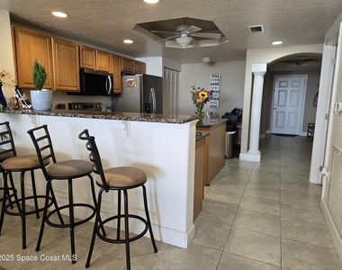 806 Mystic Drive - Photo Thumbnail 6