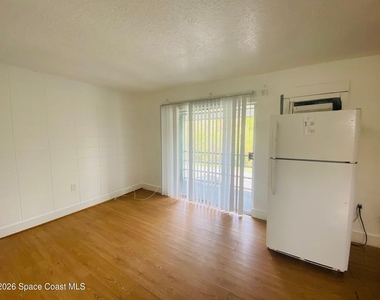 1341 W Point Drive W - Photo Thumbnail 3