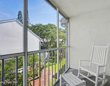 306 Beach Park Lane - Photo Thumbnail 3