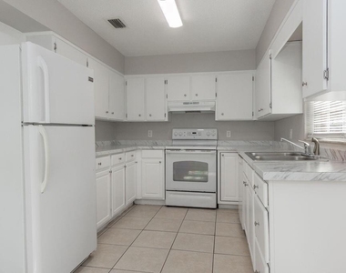 1516 S Boundary Street - Photo Thumbnail 7