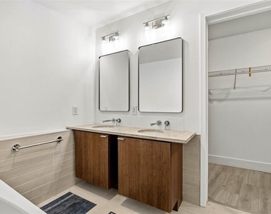 111 N 12th Street - Photo Thumbnail 22