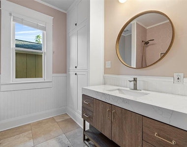 5709 N Suwanee Avenue - Photo Thumbnail 25