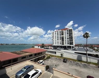 6279 Sun Boulevard - Photo Thumbnail 11