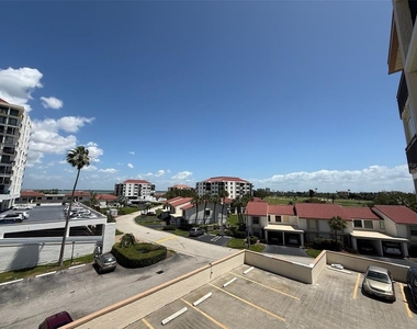 6279 Sun Boulevard - Photo Thumbnail 12