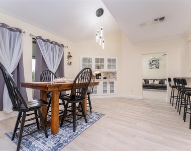6151 Silver Oaks Drive - Photo Thumbnail 29