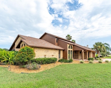 6151 Silver Oaks Drive - Photo Thumbnail 6