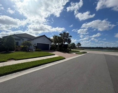 6289 Mesa Glen - Photo Thumbnail 2