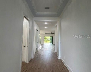 6289 Mesa Glen - Photo Thumbnail 7